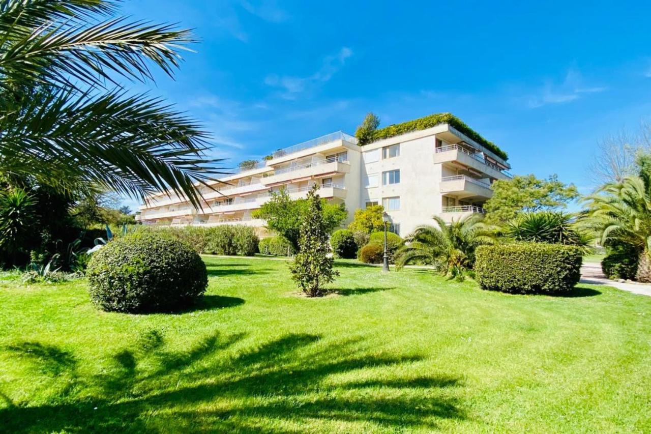 Charming Studio With Pool In Saint Tropez Daire Dış mekan fotoğraf